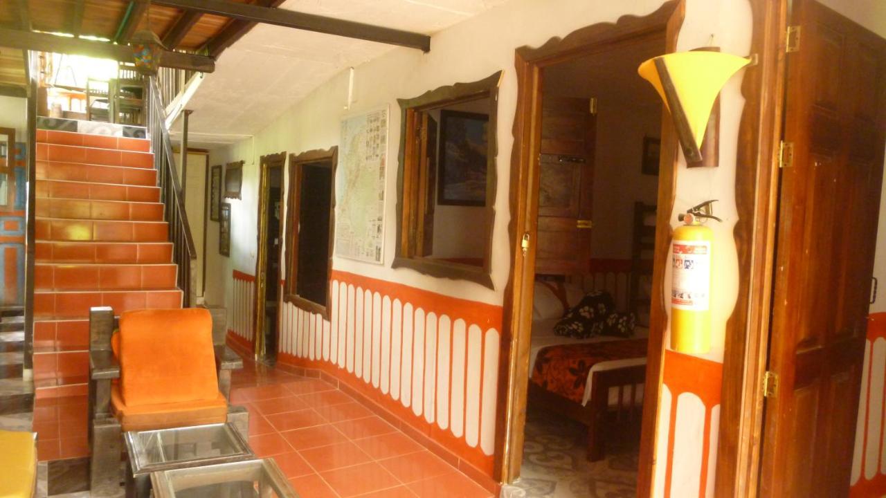 Hotel Casa Turistica Art-Velez Salento Esterno foto